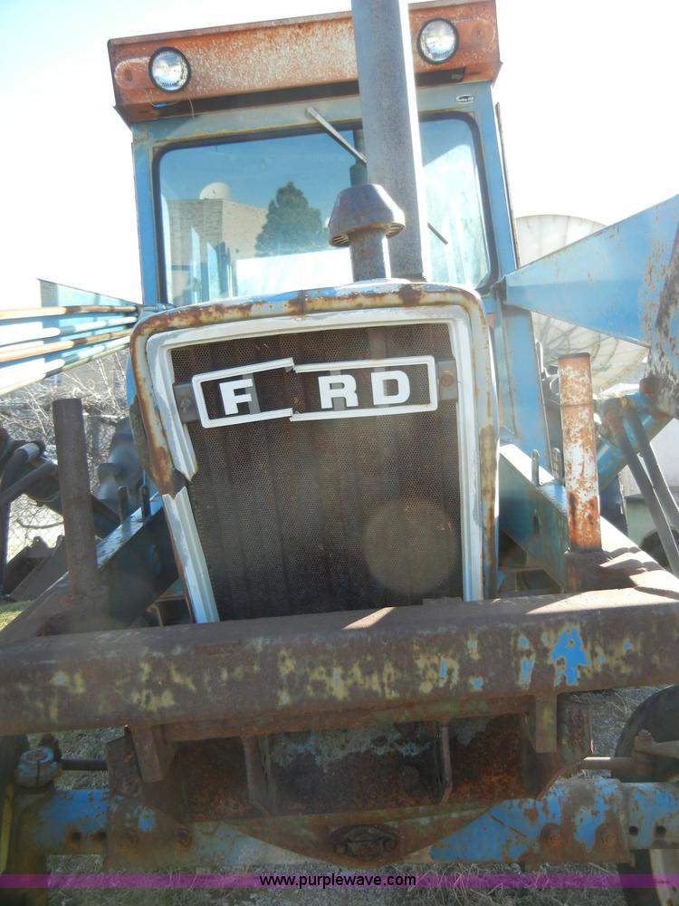 image for item A3403 1981 Ford 5600 tractor