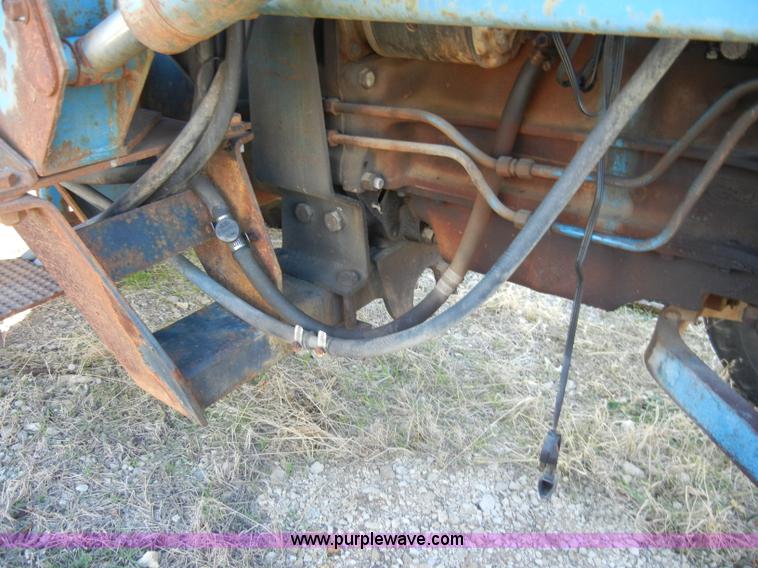 image for item A3403 1981 Ford 5600 tractor