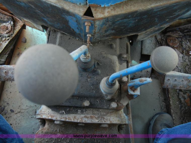 image for item A3403 1981 Ford 5600 tractor