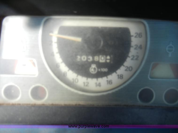 image for item A3403 1981 Ford 5600 tractor