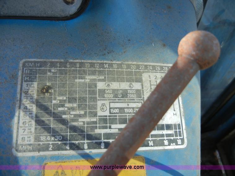 image for item A3403 1981 Ford 5600 tractor