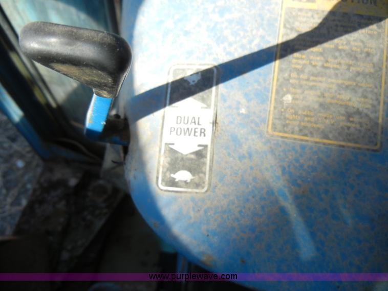 image for item A3403 1981 Ford 5600 tractor