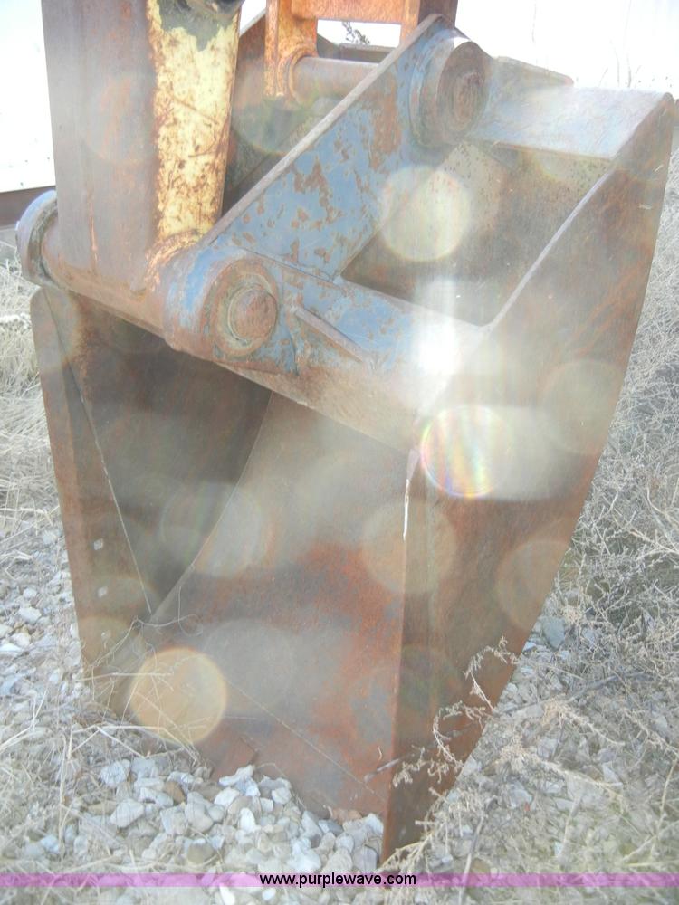 image for item A3406 Ford 420 RD22ik tractor with loader and backhoe