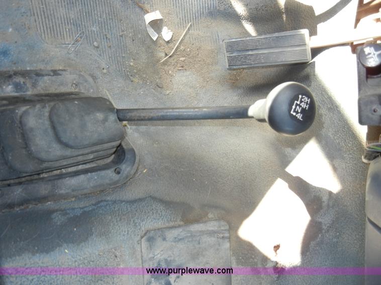 image for item A3412 1989 Ford F250 Custom pickup truck