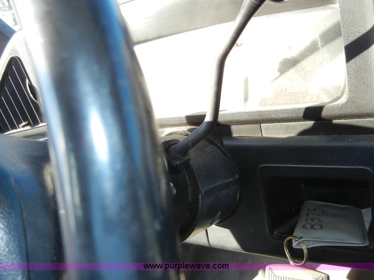 image for item A3412 1989 Ford F250 Custom pickup truck