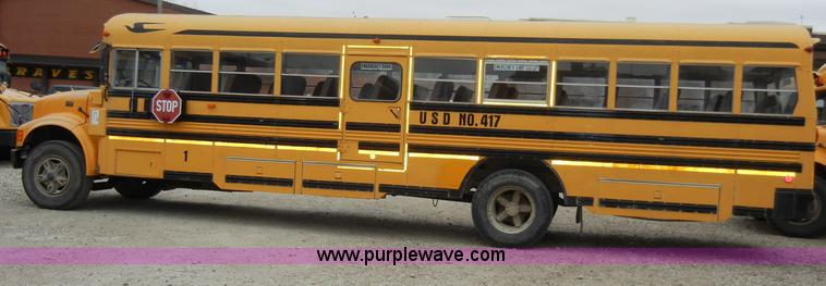 image for item A3420 1995 International Bluebird 3800 school bus