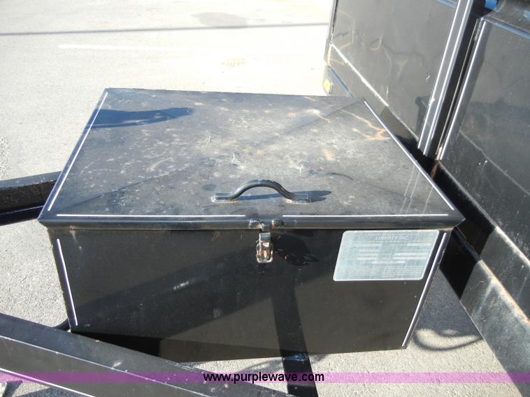 image for item A3426 2001 Liberty Travalong trailer