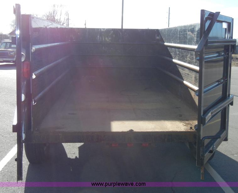 image for item A3426 2001 Liberty Travalong trailer