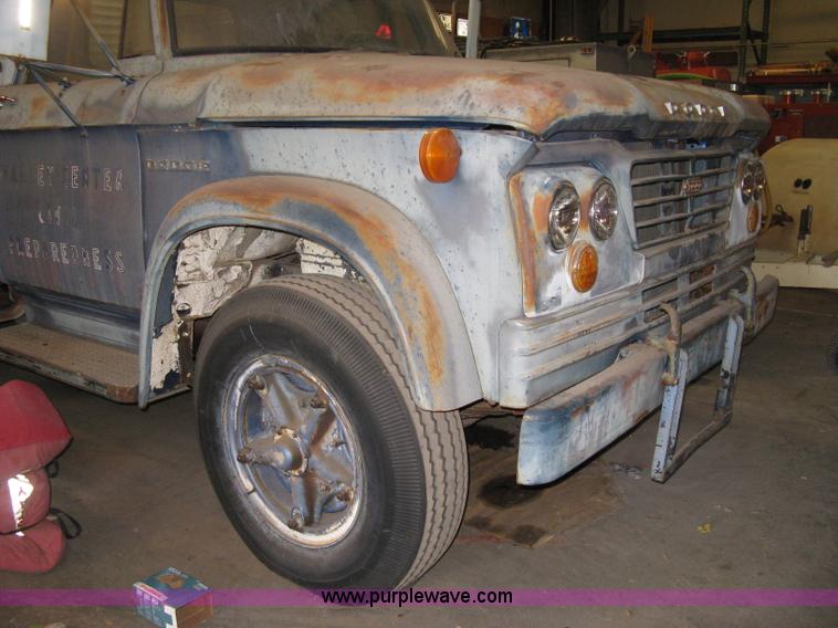 image for item A6035 1965 Dodge D700 flatbed truck