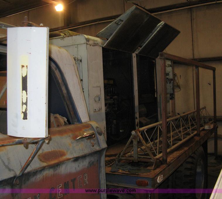 image for item A6035 1965 Dodge D700 flatbed truck