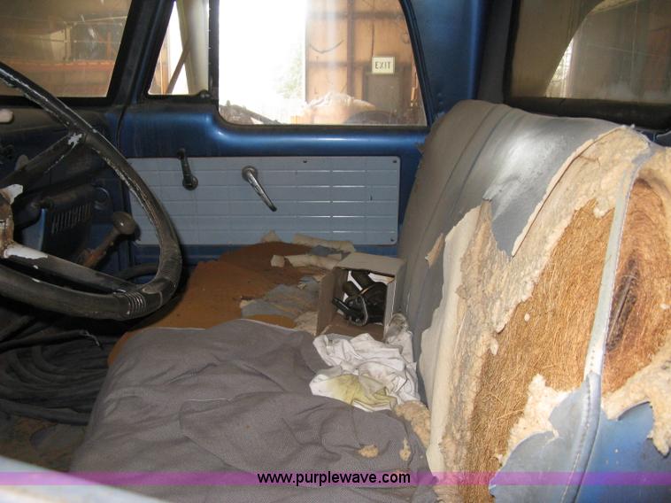 image for item A6035 1965 Dodge D700 flatbed truck