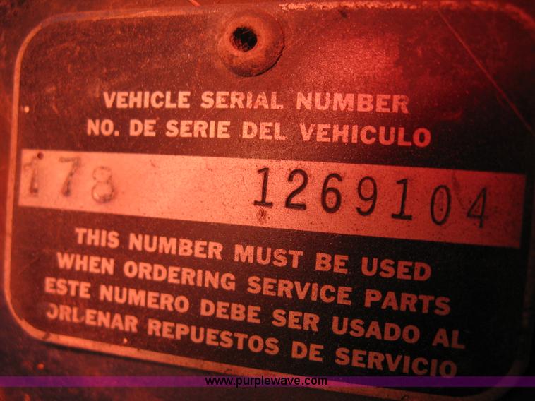 image for item A6035 1965 Dodge D700 flatbed truck