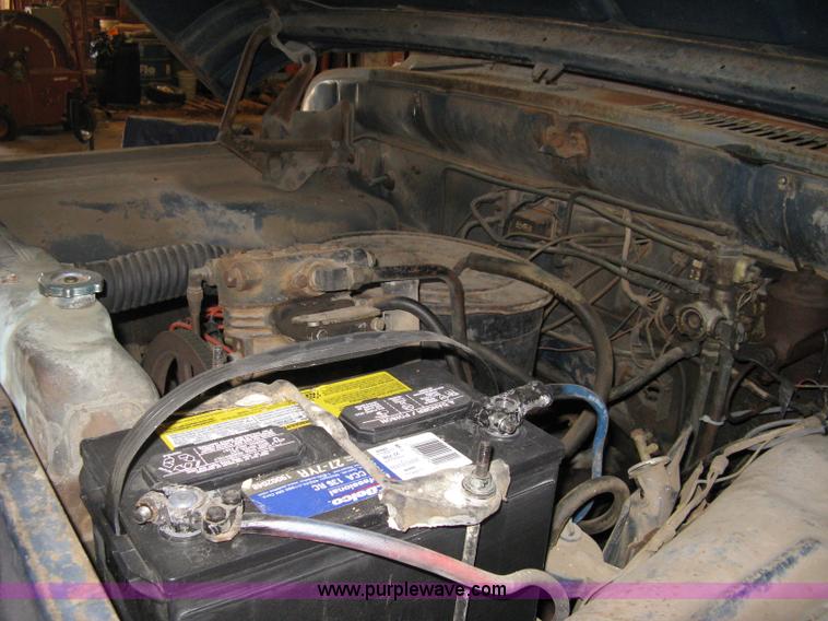 image for item A6035 1965 Dodge D700 flatbed truck