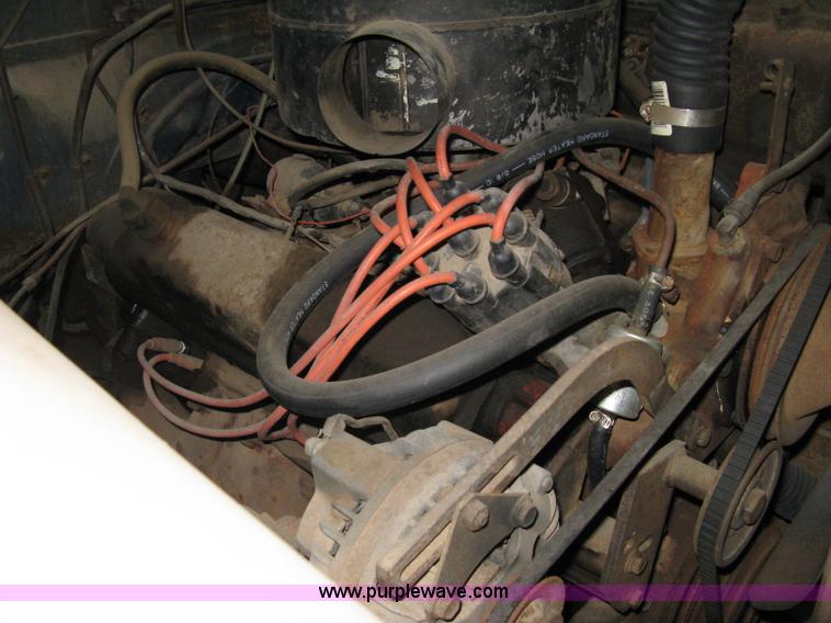 image for item A6035 1965 Dodge D700 flatbed truck