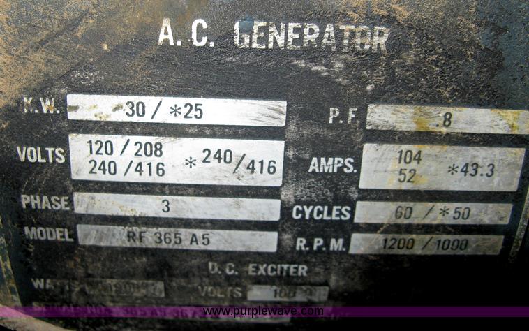 image for item A6035 1965 Dodge D700 flatbed truck