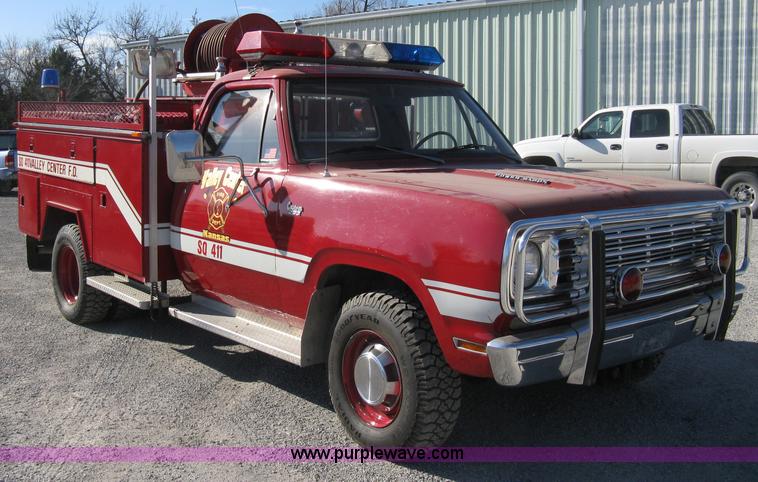 image for item A6037 1976 Dodge W20 Custom 200 firetruck