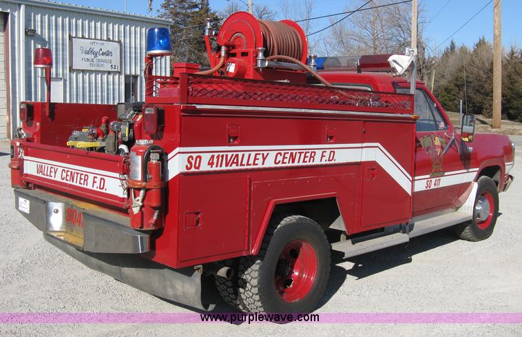 image for item A6037 1976 Dodge W20 Custom 200 firetruck