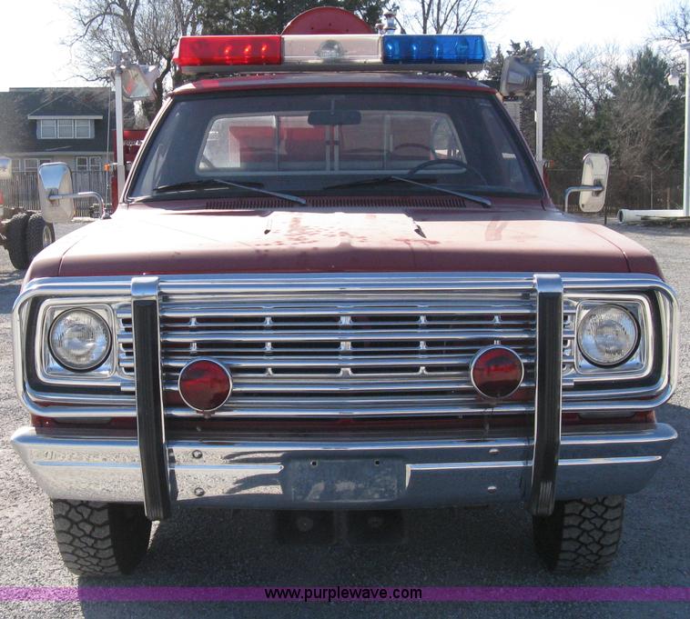 image for item A6037 1976 Dodge W20 Custom 200 firetruck
