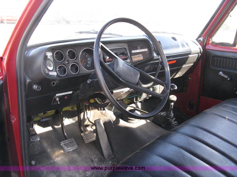 image for item A6037 1976 Dodge W20 Custom 200 firetruck