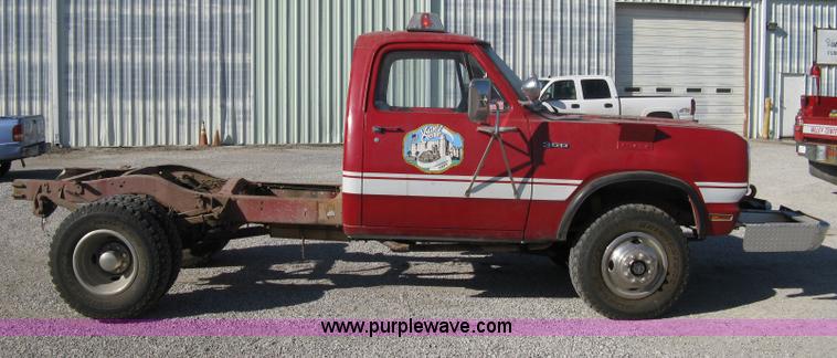 image for item A6038 1972 Dodge 300 firetruck cab and chassis