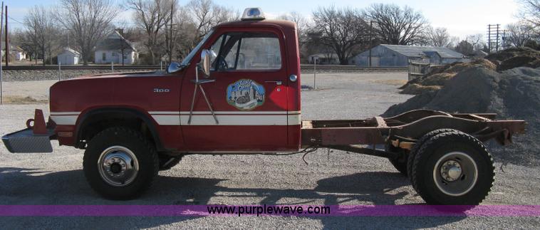 image for item A6038 1972 Dodge 300 firetruck cab and chassis