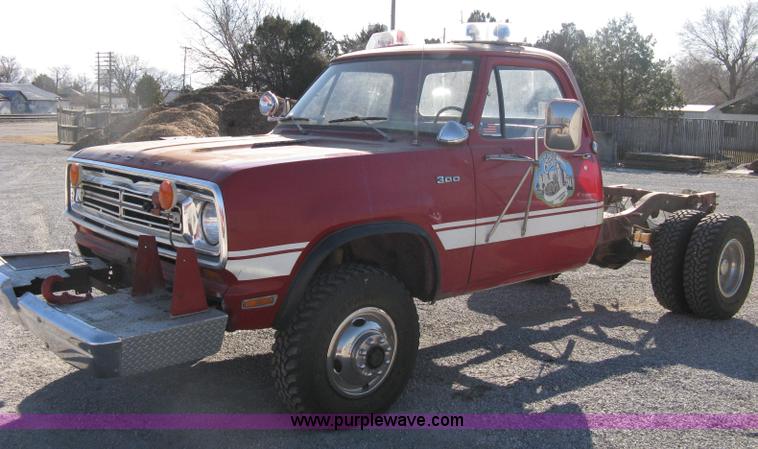 image for item A6038 1972 Dodge 300 firetruck cab and chassis
