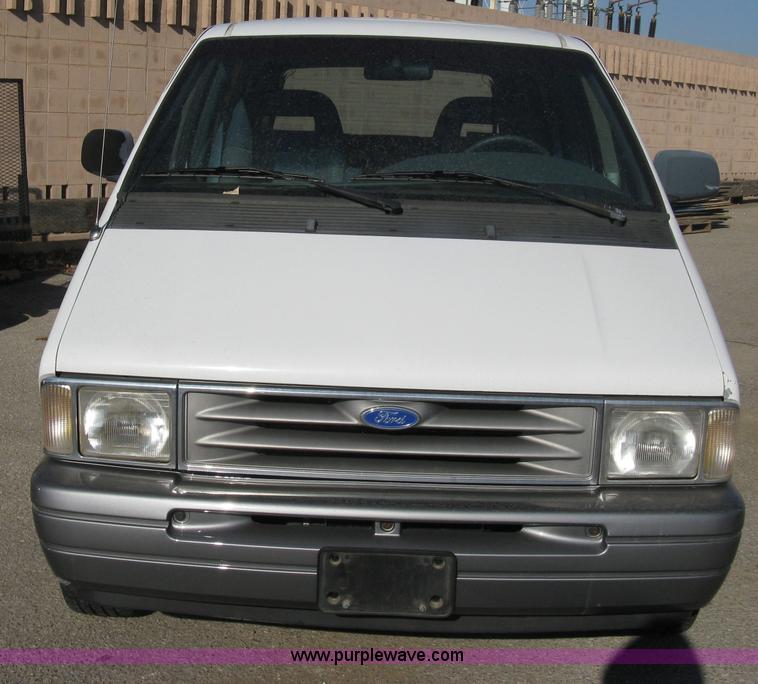 image for item A6042 1995 Ford Aerostar XLT mini van