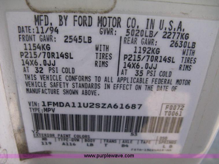 image for item A6042 1995 Ford Aerostar XLT mini van