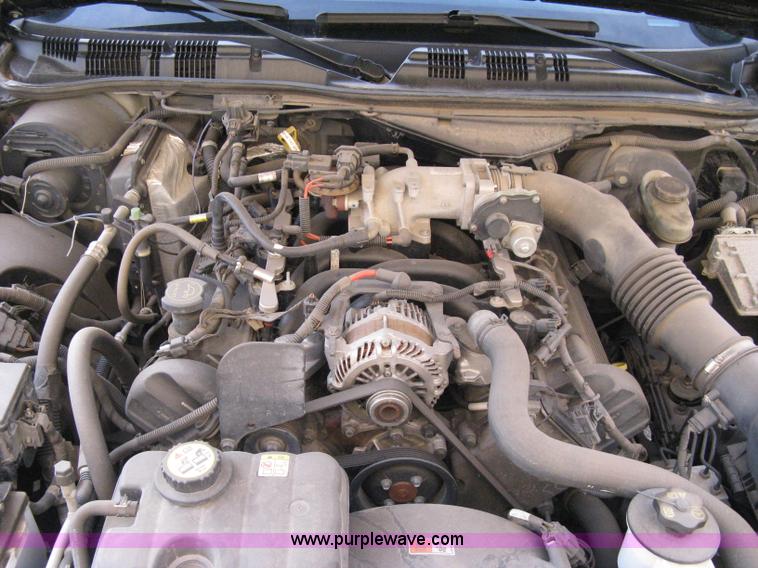 image for item A6049 2005 Ford Crown Victoria Police Interceptor