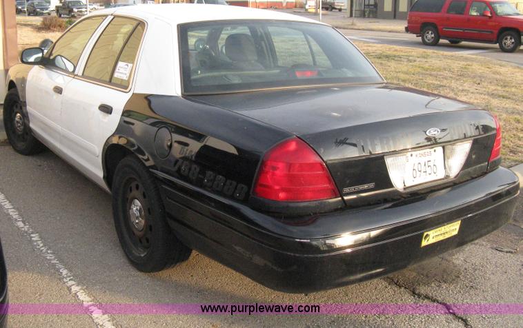image for item A6050 2007 Ford Crown Victoria Police Interceptor