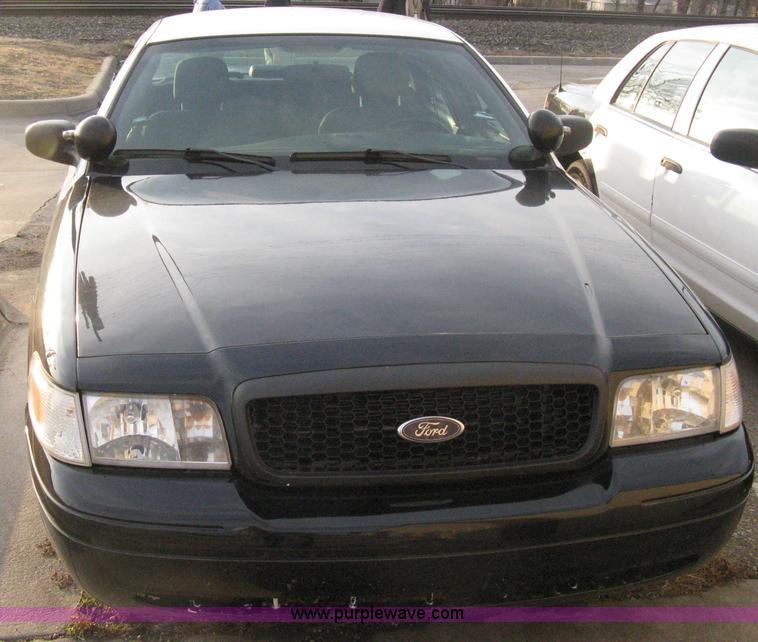 image for item A6050 2007 Ford Crown Victoria Police Interceptor