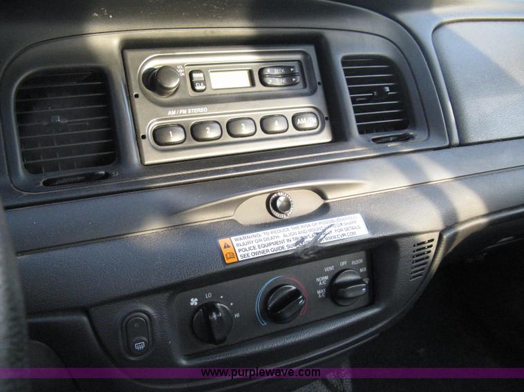 image for item A6050 2007 Ford Crown Victoria Police Interceptor