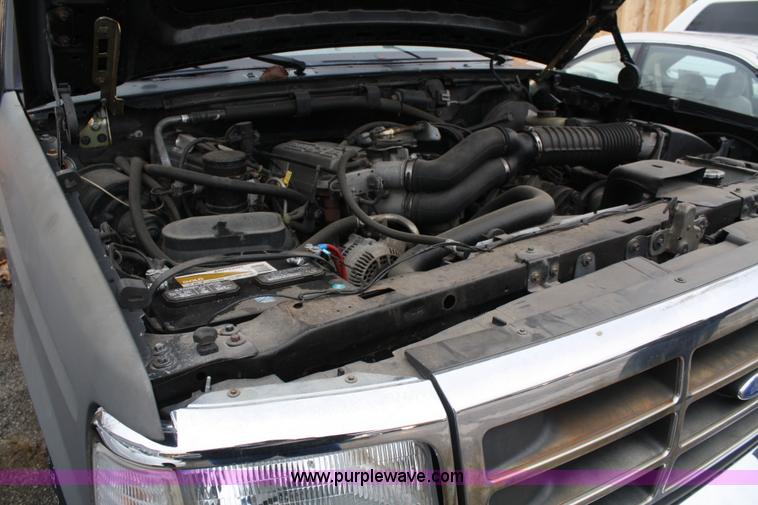 image for item A6619 1996 Ford Bronco SUV