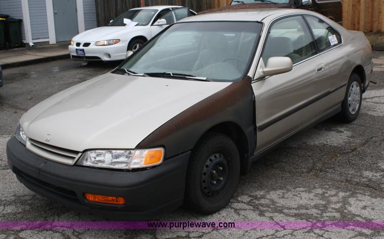 image for item A6620 1995 Honda Accord LX