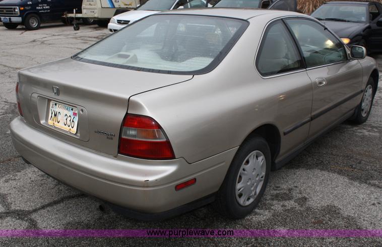 image for item A6620 1995 Honda Accord LX