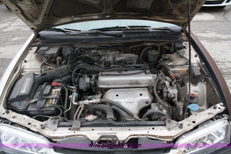 image for item A6620 1995 Honda Accord LX