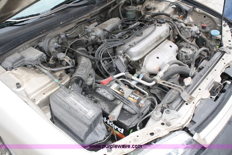 image for item A6620 1995 Honda Accord LX