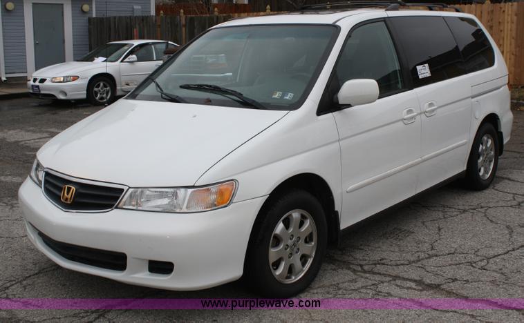image for item A6621 2002 Honda Odyssey EX mini van