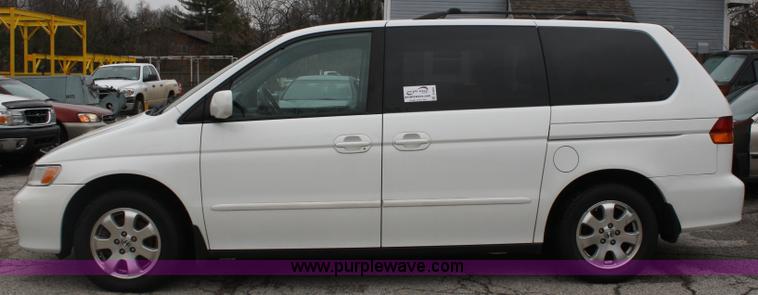 image for item A6621 2002 Honda Odyssey EX mini van