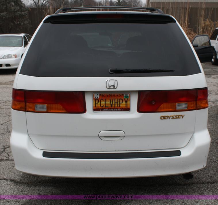 image for item A6621 2002 Honda Odyssey EX mini van