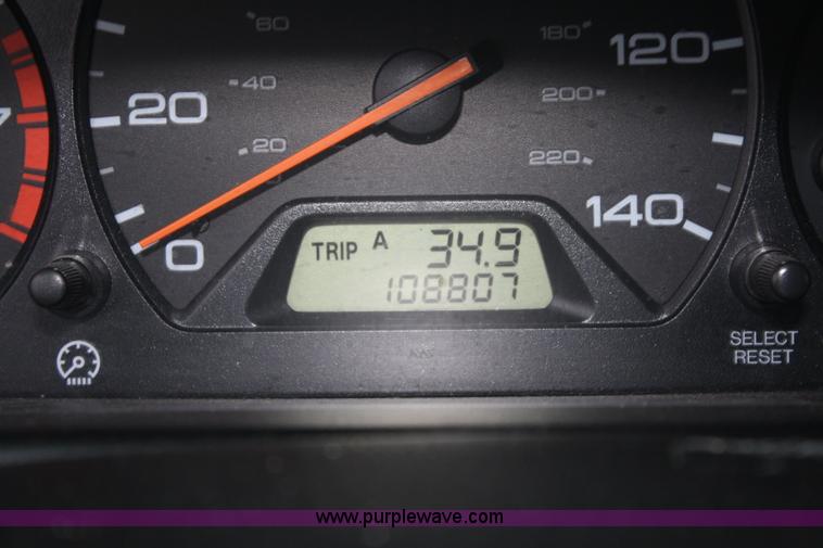 image for item A6621 2002 Honda Odyssey EX mini van