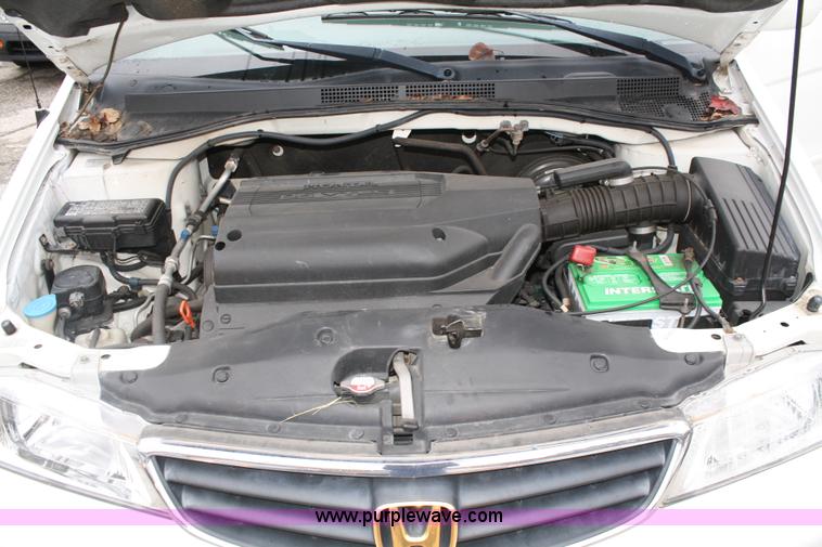 image for item A6621 2002 Honda Odyssey EX mini van