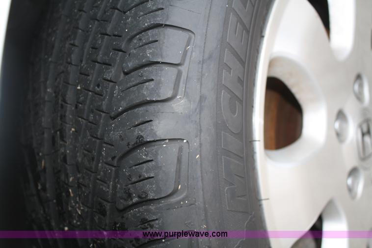 image for item A6621 2002 Honda Odyssey EX mini van