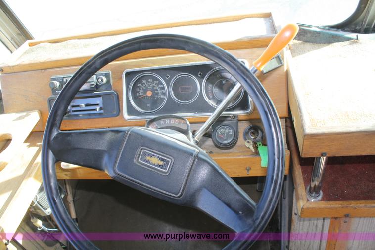 image for item A6638 1987 Chevrolet P30 step van