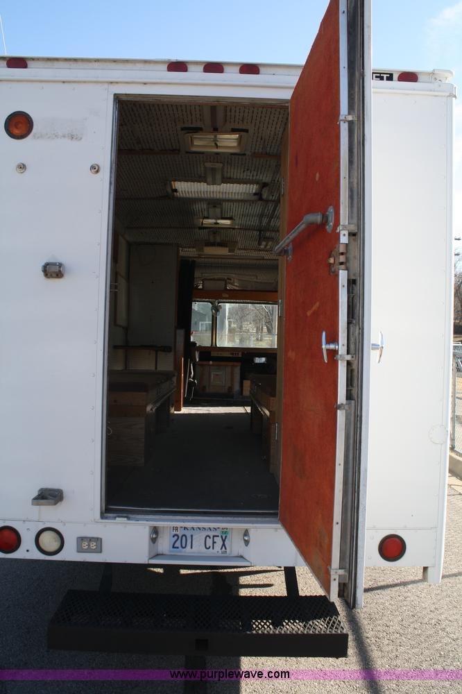 image for item A6638 1987 Chevrolet P30 step van