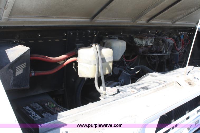 image for item A6638 1987 Chevrolet P30 step van