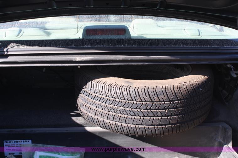 image for item A6639 2007 Ford Crown Victoria Police Interceptor