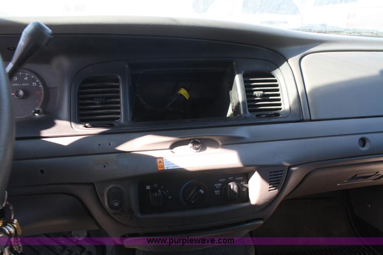 image for item A6640 2007 Ford Crown Victoria Police Interceptor