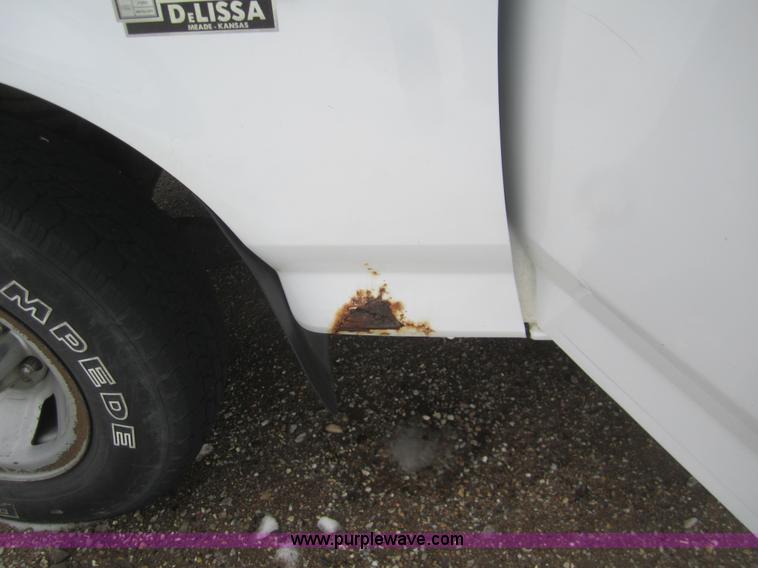 image for item B5570 1995 Ford F150 XL pickup truck