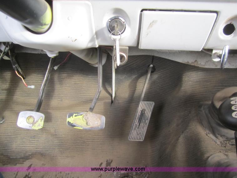 image for item B5571 1974 Ford F250 Custom pickup truck